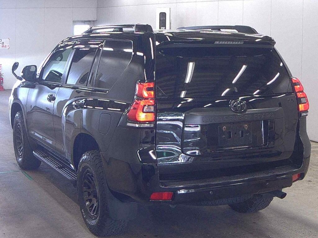 2023 TOYOTA LAND CRUISER PRADO TX photo 2