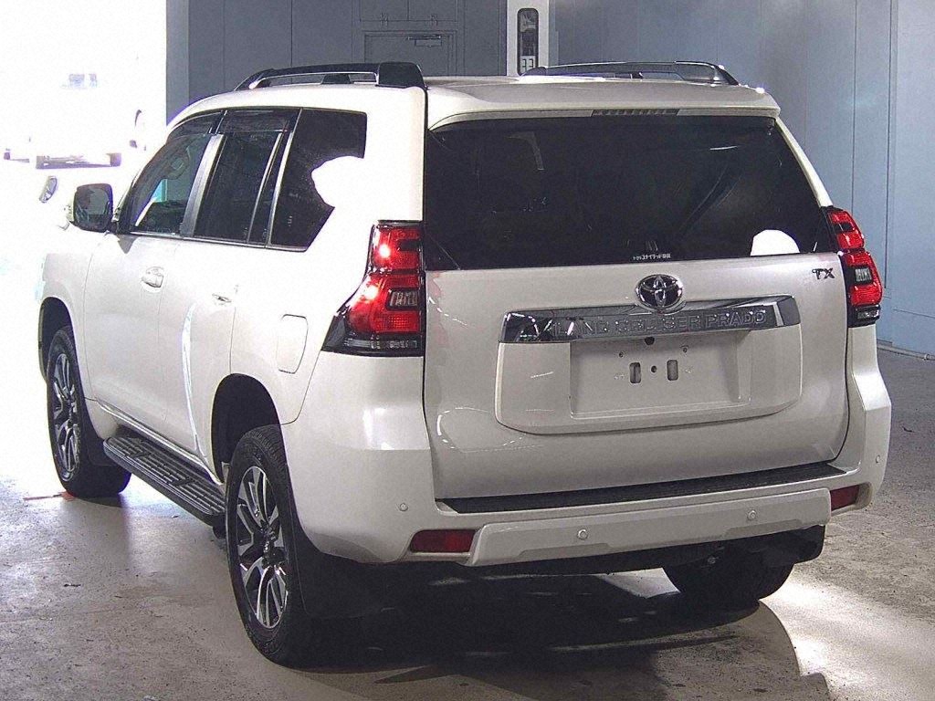 2026 TOYOTA VELLFIRE Z PREMIER photo 3