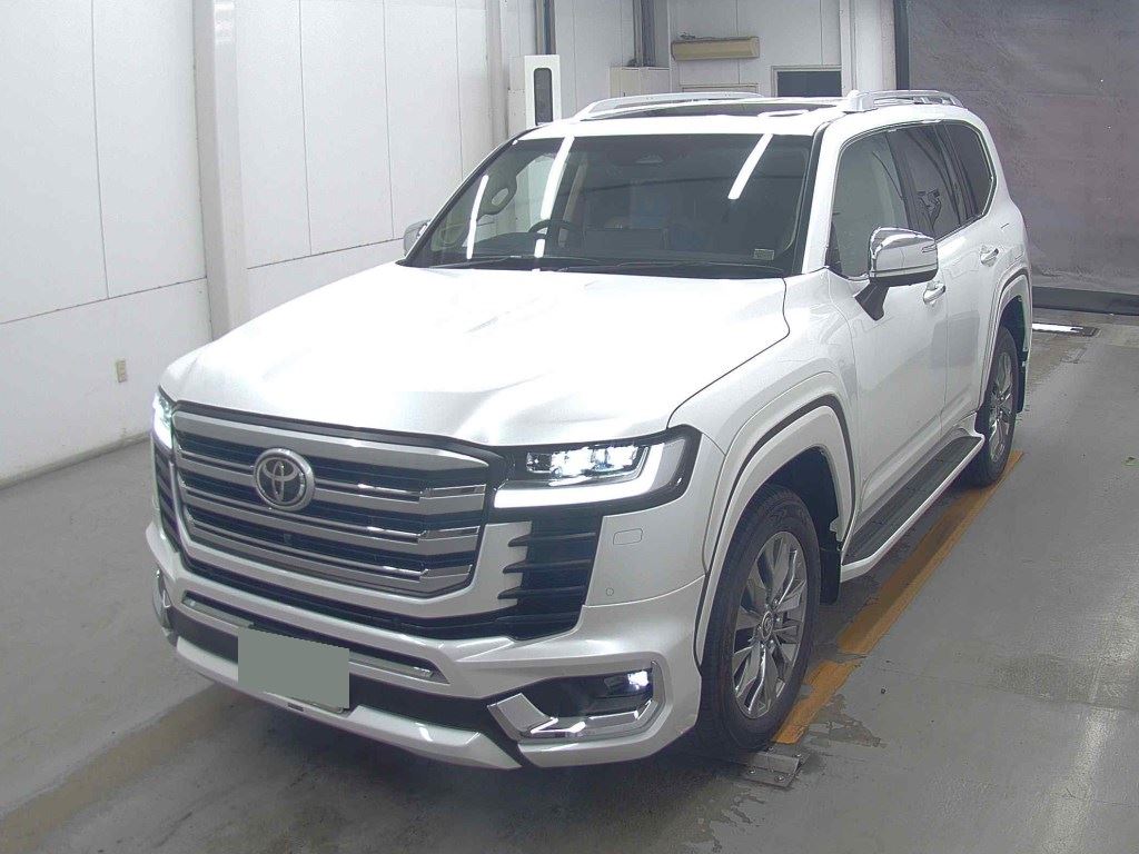 2025 TOYOTA LAND CRUISER ZX photo 4