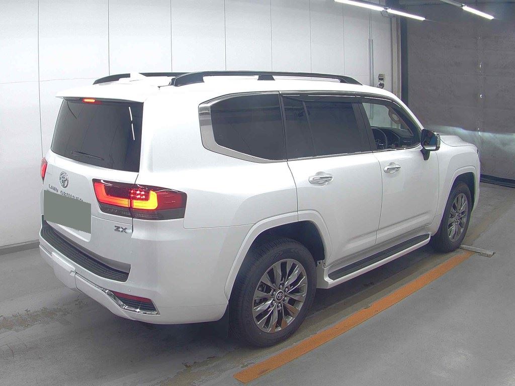 2024 TOYOTA LAND CRUISER ZX photo 5