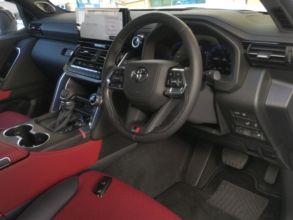2025 TOYOTA LAND CRUISER GR SPORT photo 3