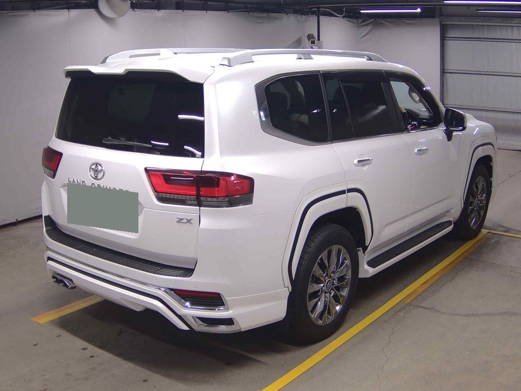 2024 TOYOTA LAND CRUISER ZX photo 5