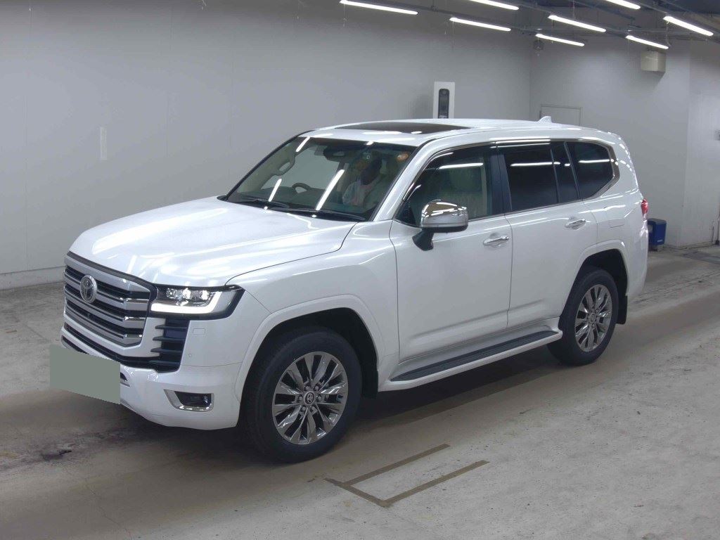 2025 TOYOTA LAND CRUISER ZX photo 4