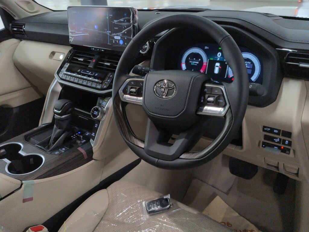 2026 TOYOTA LAND CRUISER ZX photo 3