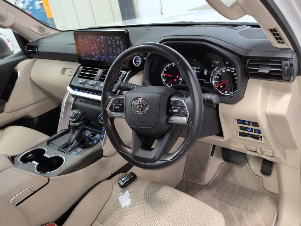 2024 TOYOTA LAND CRUISER ZX photo 3