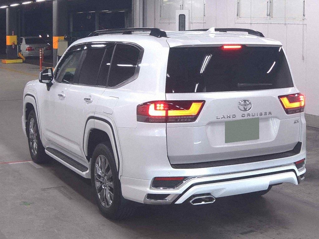 2024 TOYOTA LAND CRUISER ZX photo 2