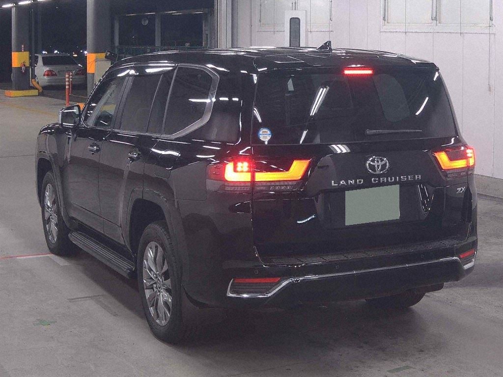 2024 TOYOTA LAND CRUISER ZX photo 4