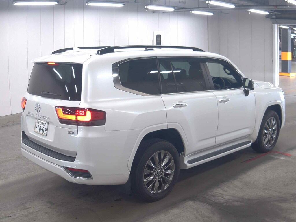 2024 TOYOTA LAND CRUISER ZX photo 5