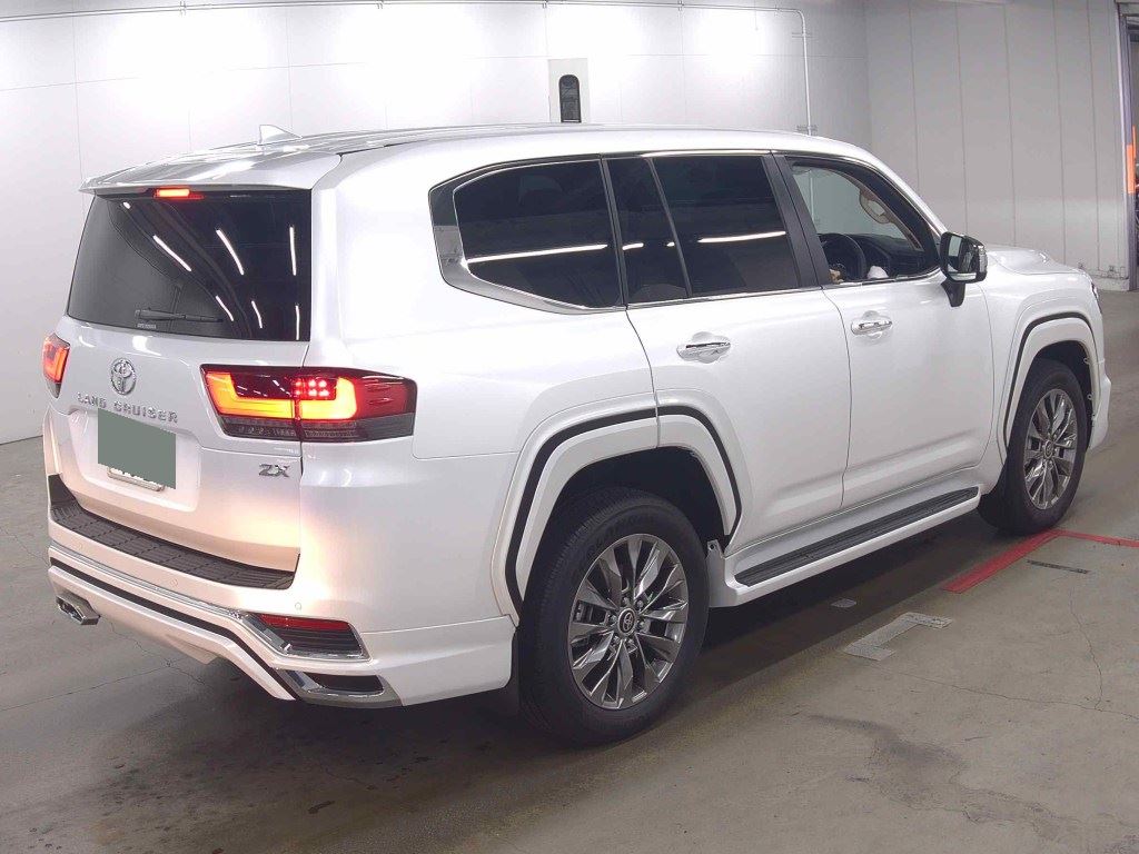 2024 TOYOTA LAND CRUISER ZX photo 5
