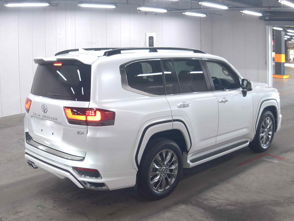 2021 TOYOTA LAND CRUISER ZX photo 5