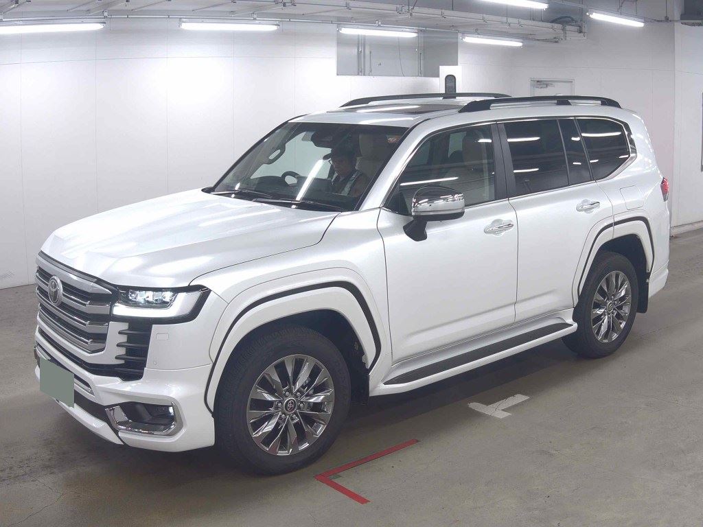 2025 TOYOTA LAND CRUISER ZX photo 4