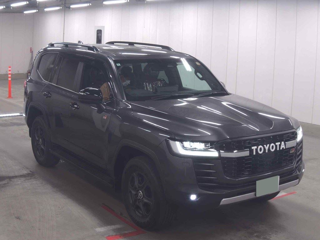 2025 TOYOTA LAND CRUISER GR SPORT