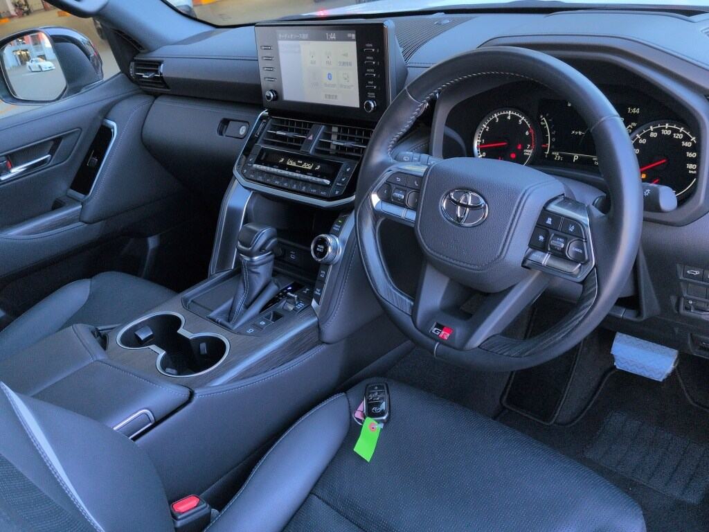 2024 TOYOTA LAND CRUISER GR SPORT photo 3