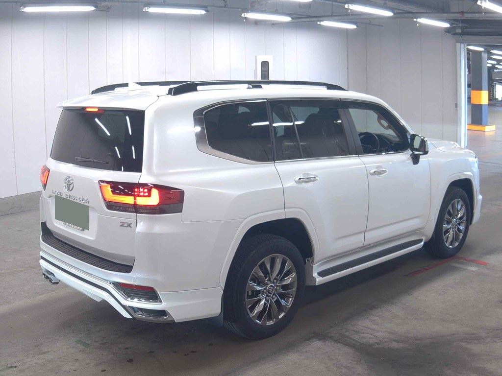 2024 TOYOTA LAND CRUISER ZX photo 5