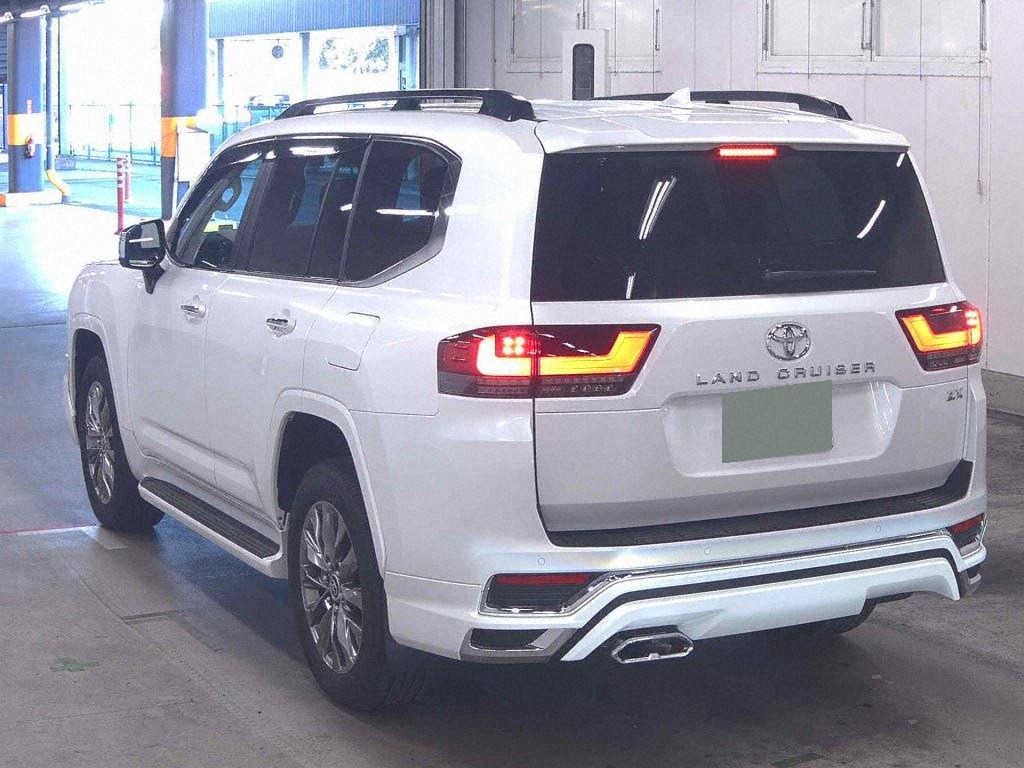 2024 TOYOTA LAND CRUISER ZX photo 2