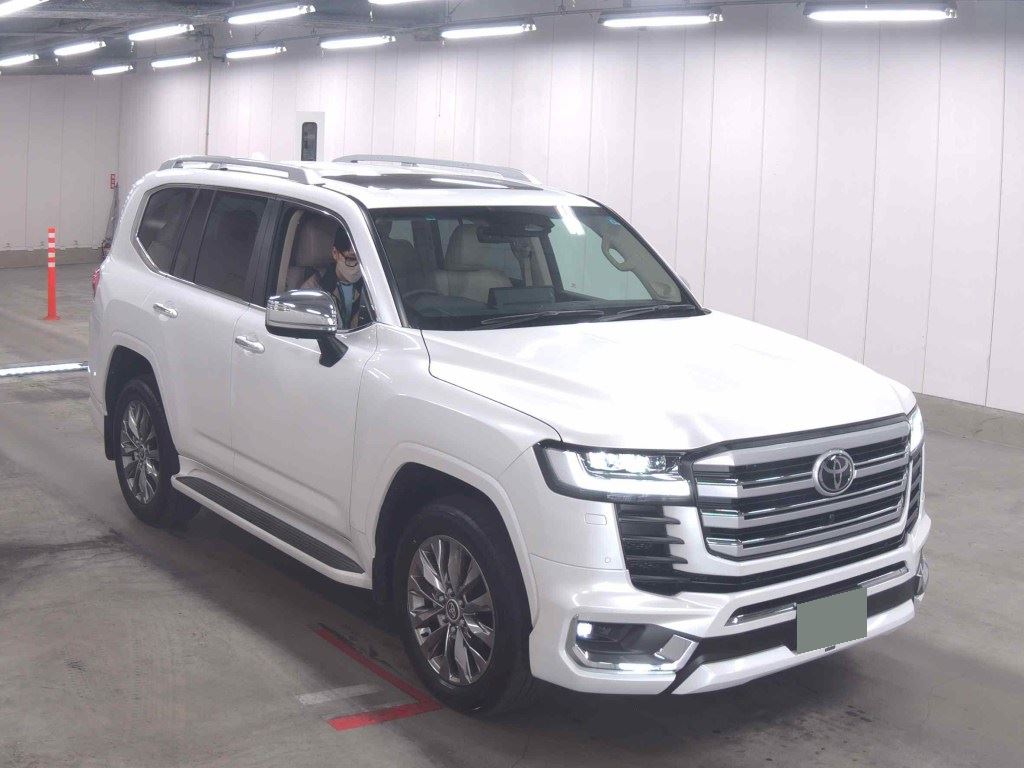 2026 TOYOTA LAND CRUISER ZX