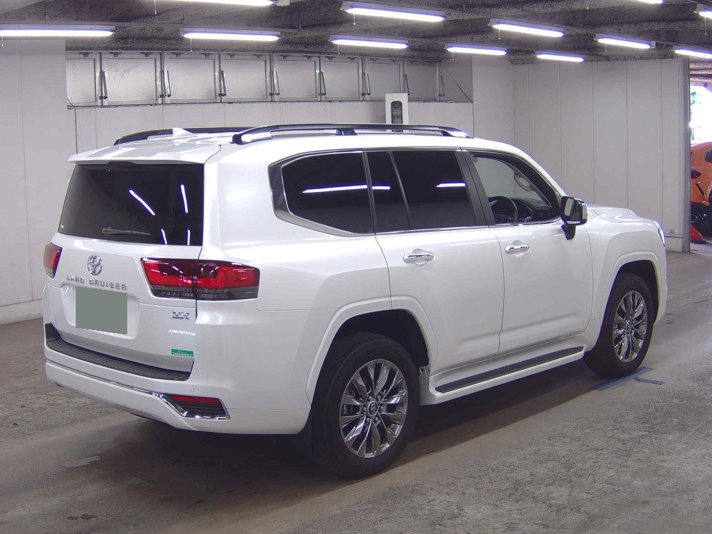 2024 TOYOTA LAND CRUISER ZX photo 5