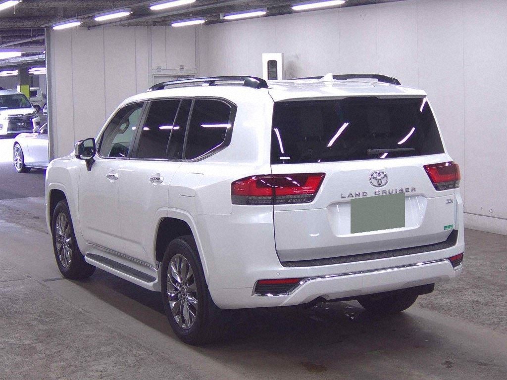 2024 TOYOTA LAND CRUISER ZX photo 2