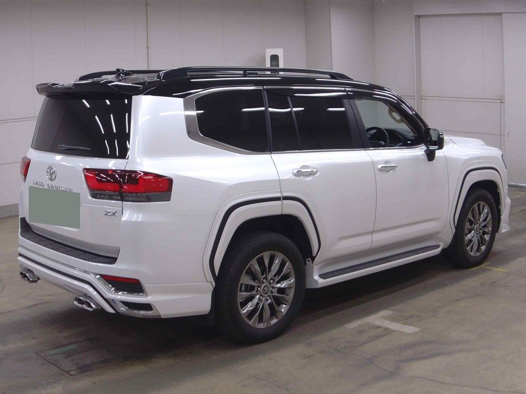 2024 TOYOTA LAND CRUISER ZX photo 5