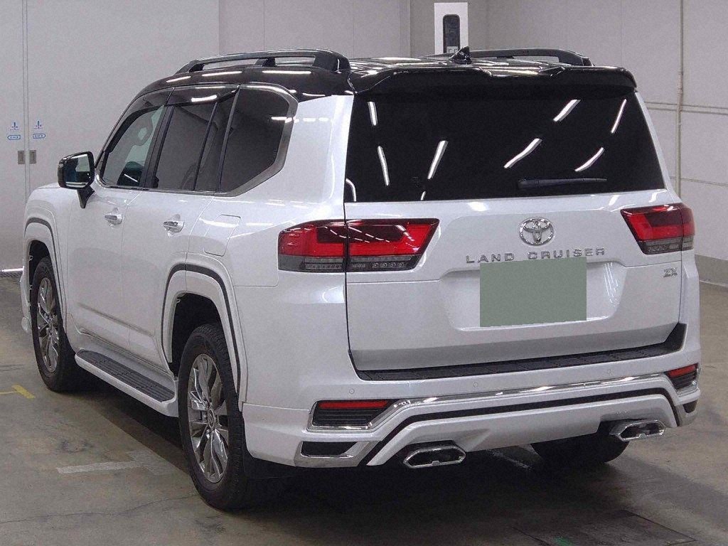 2024 TOYOTA LAND CRUISER ZX photo 2