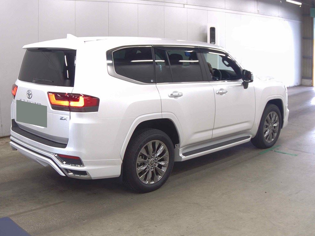 2024 TOYOTA LAND CRUISER ZX photo 5