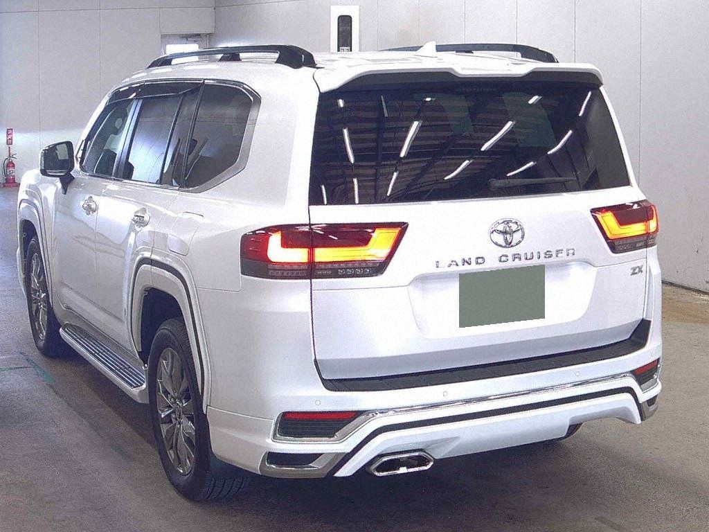 2024 TOYOTA LAND CRUISER ZX photo 4