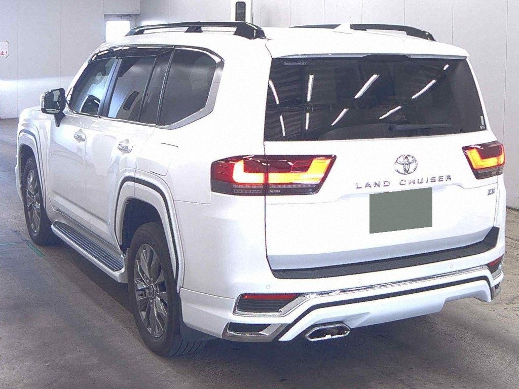2024 TOYOTA LAND CRUISER ZX photo 4
