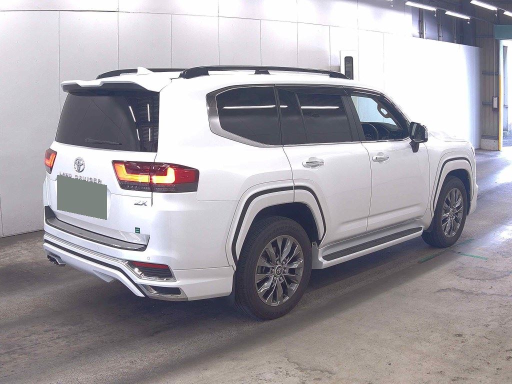 2024 TOYOTA LAND CRUISER ZX photo 5