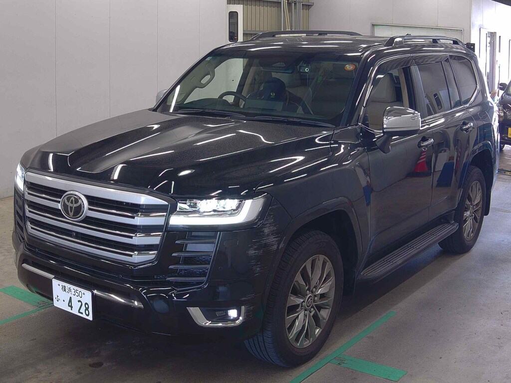 2025 TOYOTA LAND CRUISER ZX photo 4