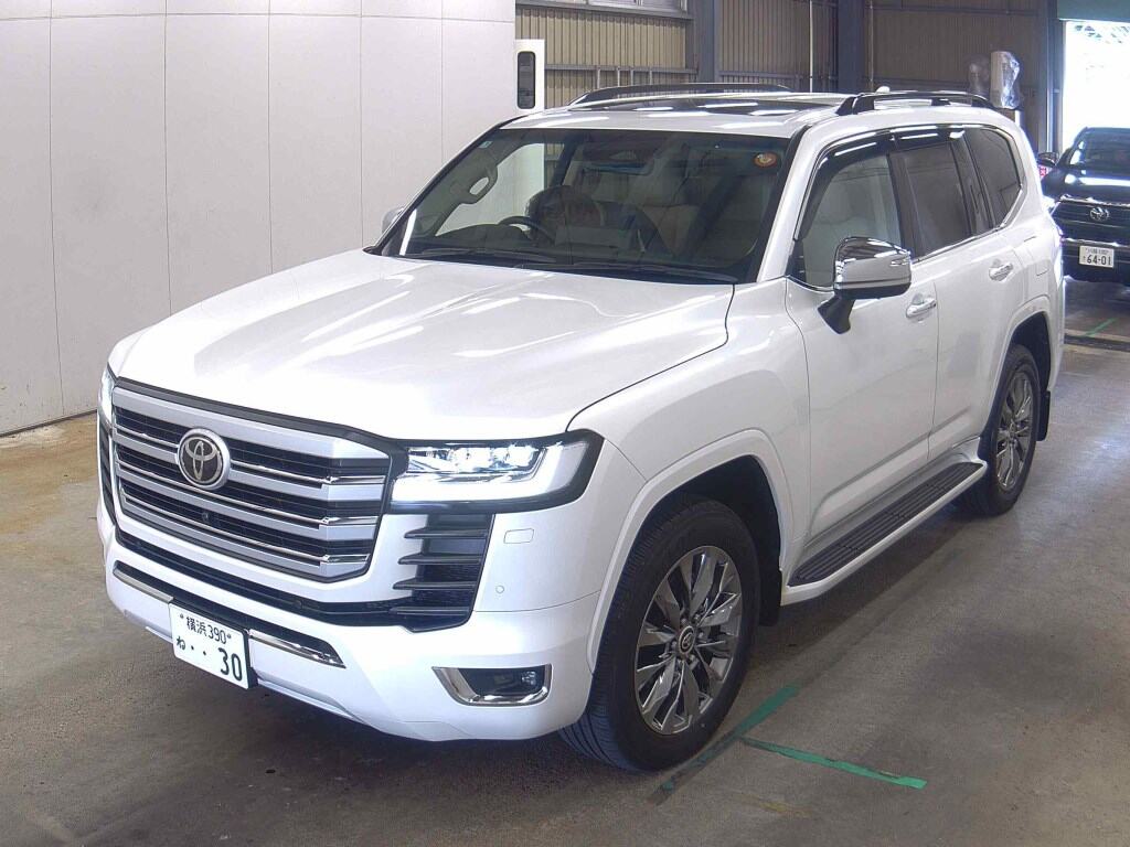 2025 TOYOTA LAND CRUISER ZX photo 4