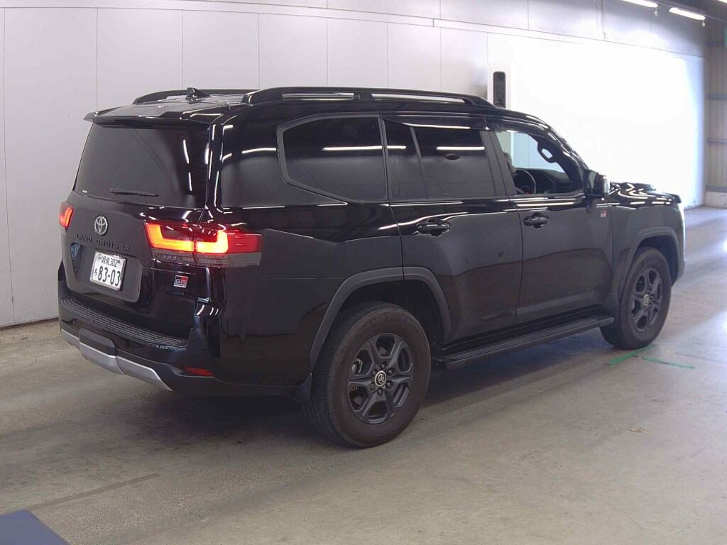 2023 TOYOTA LAND CRUISER GR SPORT photo 5