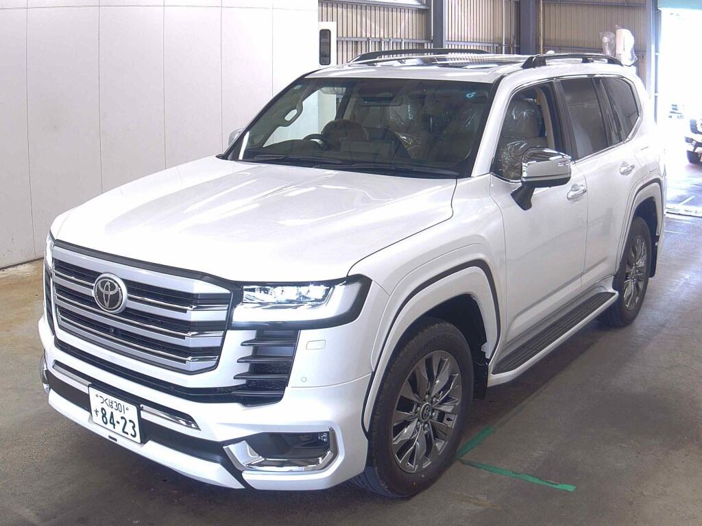 2026 TOYOTA LAND CRUISER ZX photo 4