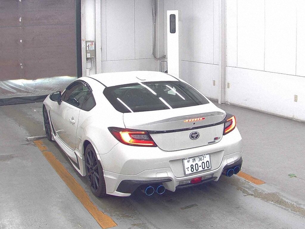 2022 TOYOTA GR86 RZ photo 2