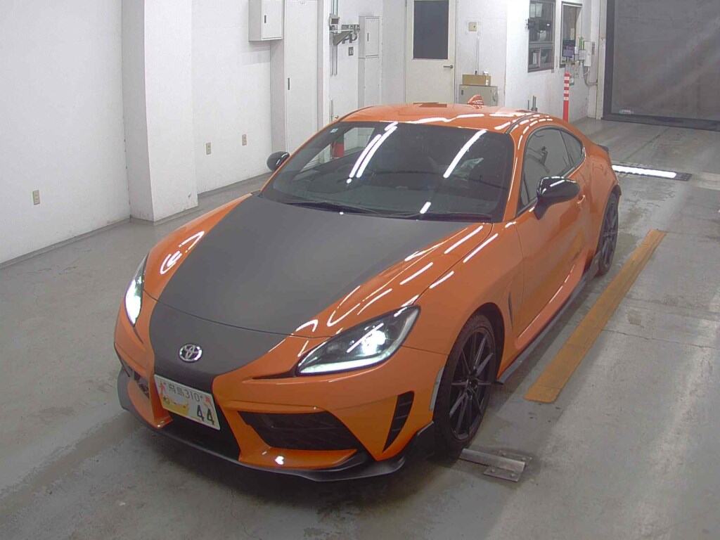 2023 TOYOTA GR86 RZ 10TH ANNIVERSARY LIMITED photo 4