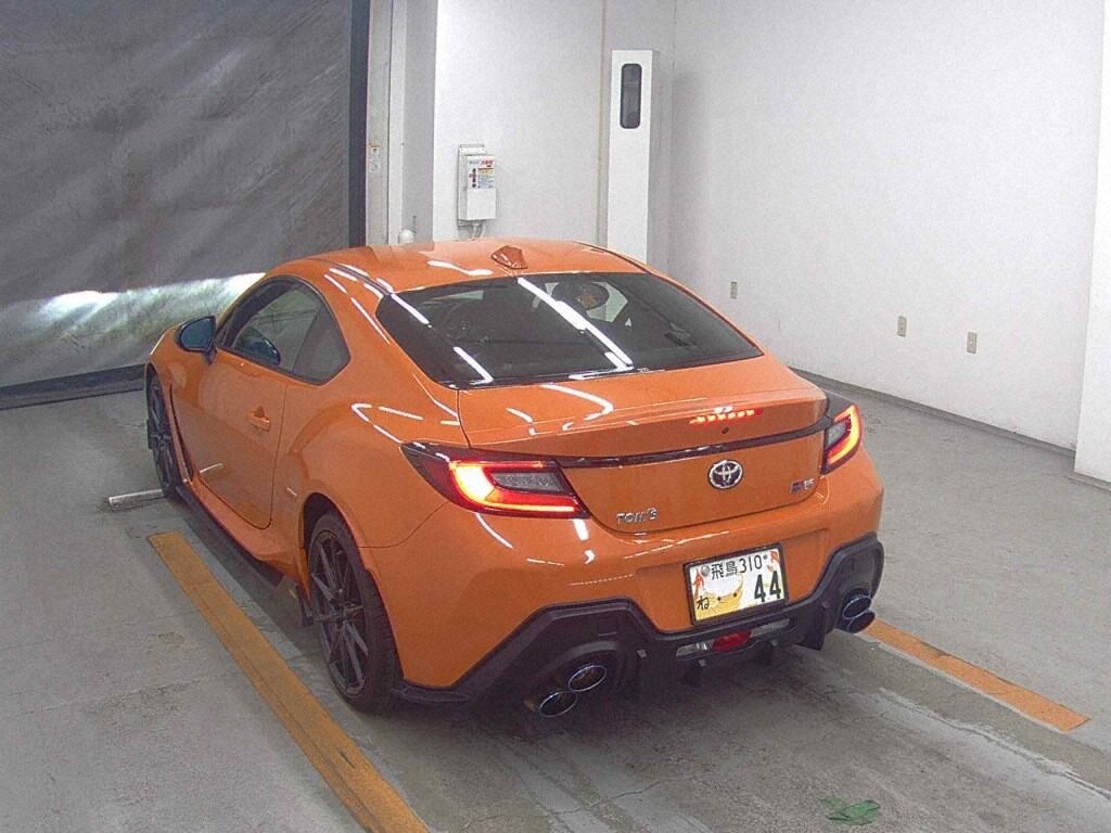 2023 TOYOTA GR86 RZ 10TH ANNIVERSARY LIMITED photo 2