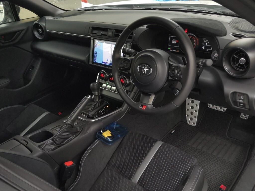 2026 TOYOTA GR86 RZ photo 5