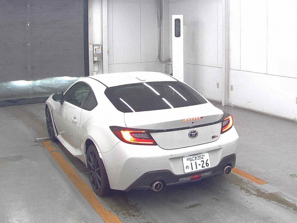 2026 TOYOTA GR86 RZ photo 4