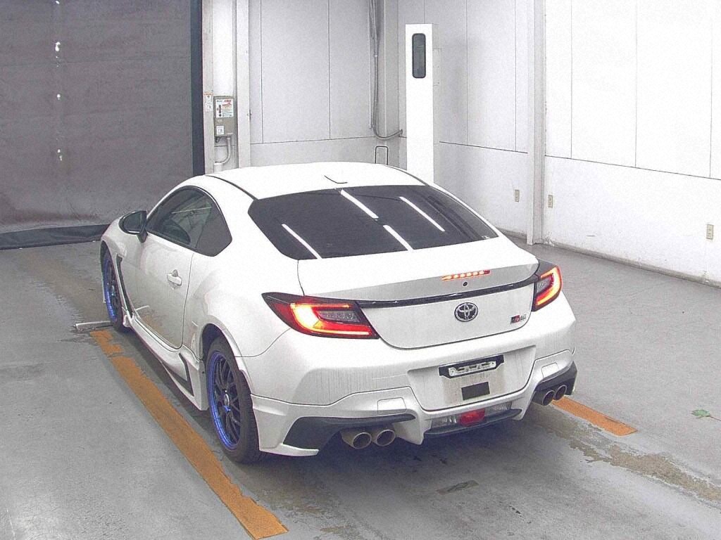 2023 TOYOTA GR86 SZ photo 2