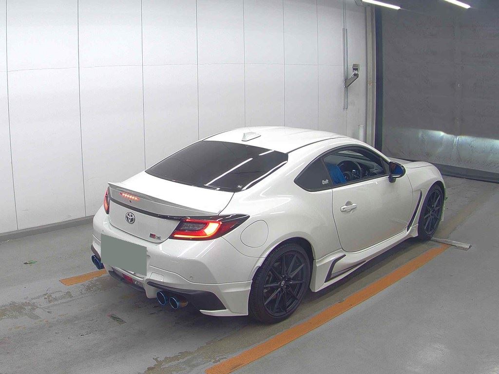 2023 TOYOTA GR86 RZ photo 5