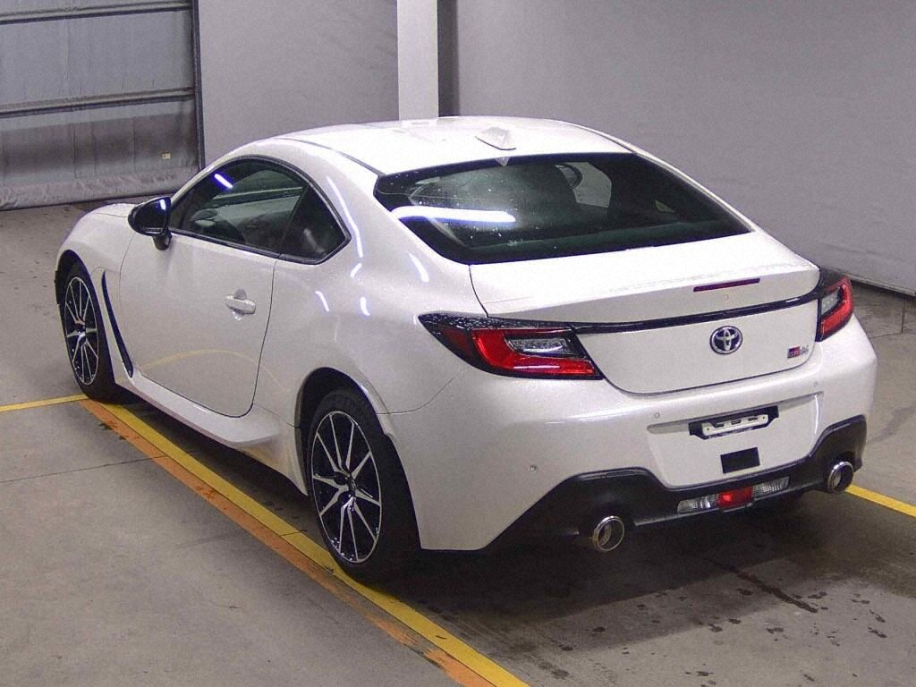 2024 TOYOTA GR86 SZ photo 2