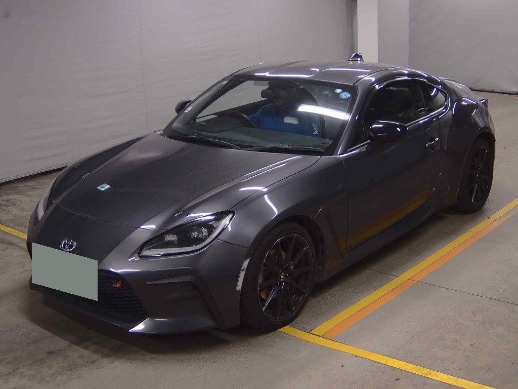 2023 TOYOTA GR86 RZ photo 4