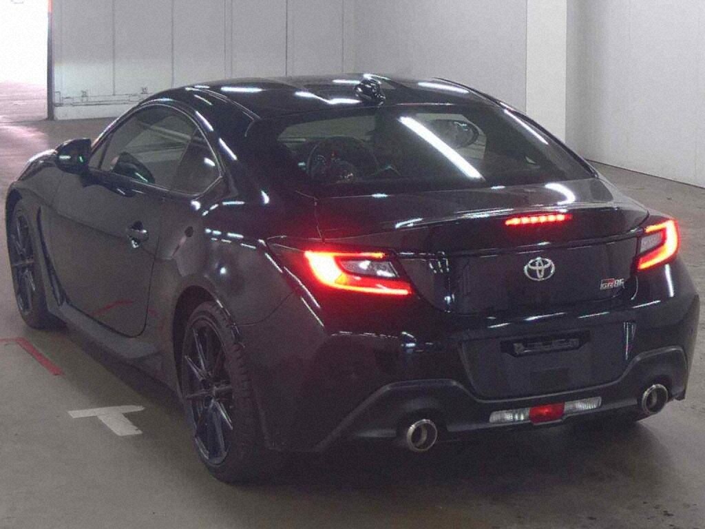 2022 TOYOTA GR86 RZ photo 2