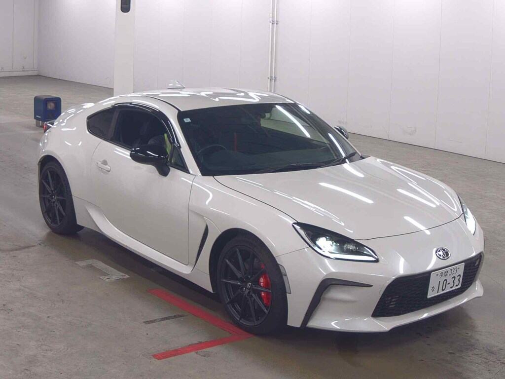 2024 TOYOTA GR86 RZ