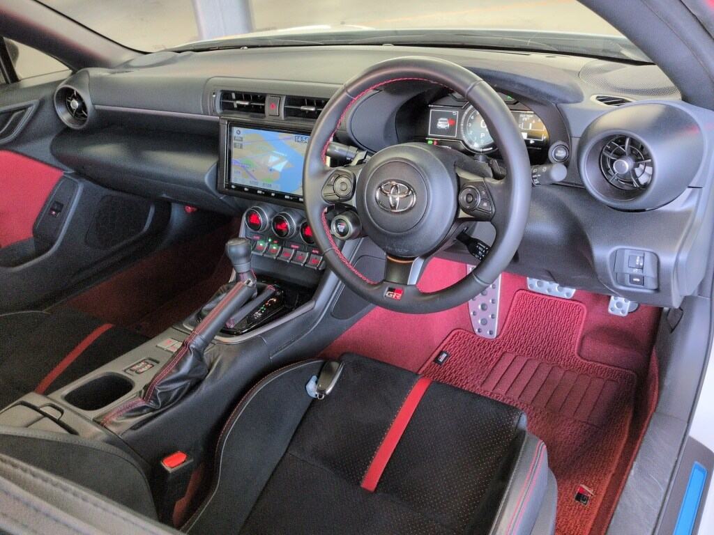 2022 TOYOTA GR86 RZ photo 5
