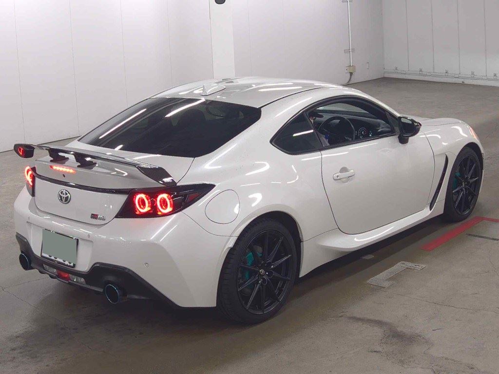 2023 TOYOTA GR86 RZ photo 5