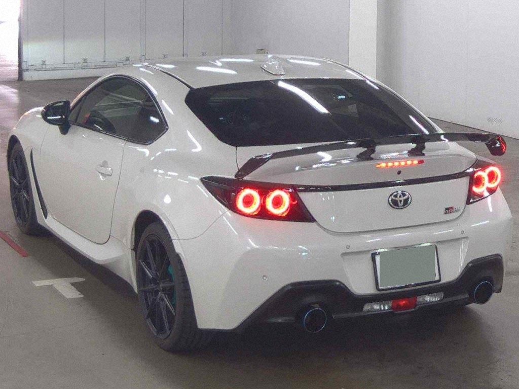 2023 TOYOTA GR86 RZ photo 2