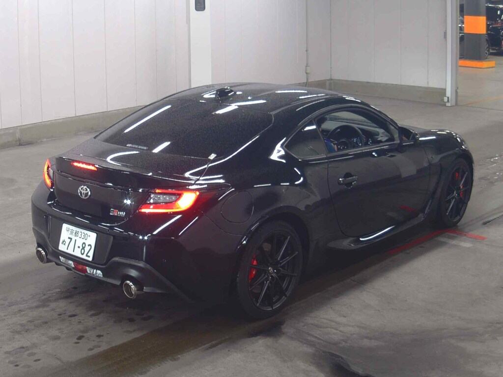2025 TOYOTA GR86 RZ photo 5