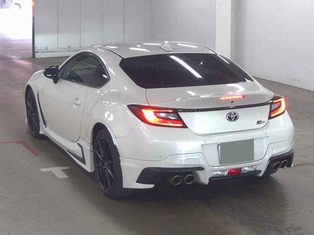 2022 TOYOTA GR86 RZ photo 2