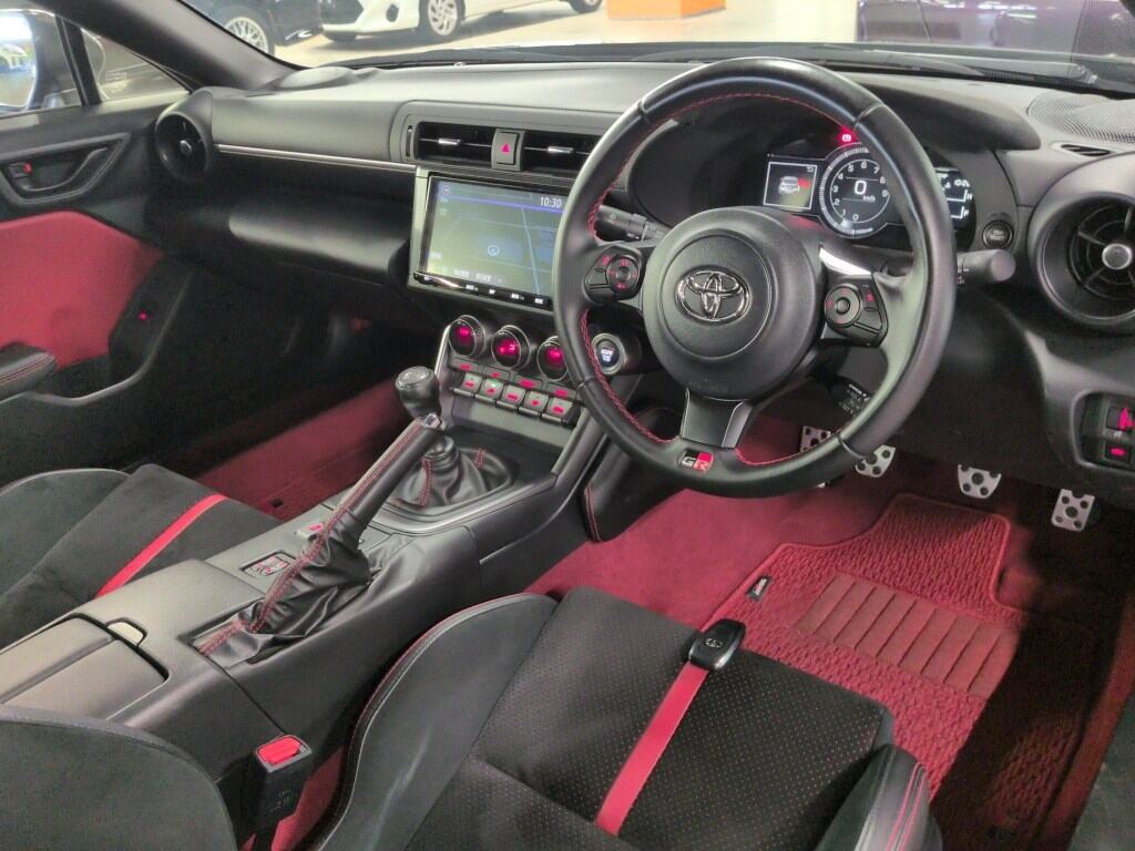 2022 TOYOTA GR86 RZ photo 5