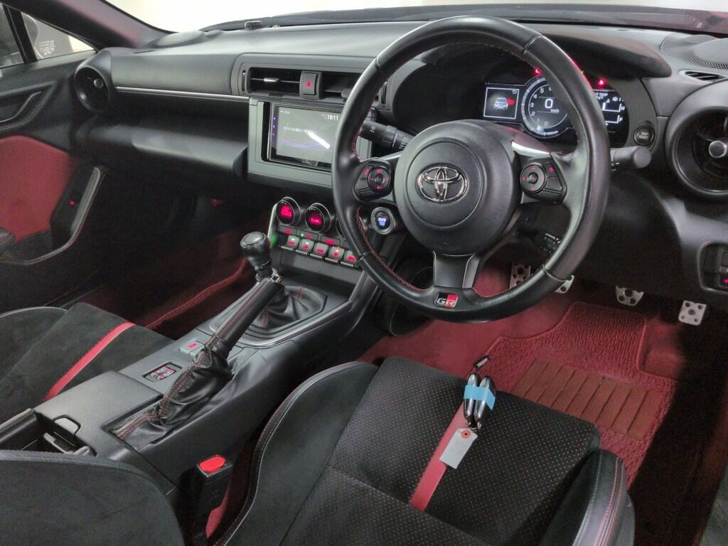 2022 TOYOTA GR86 RZ photo 3